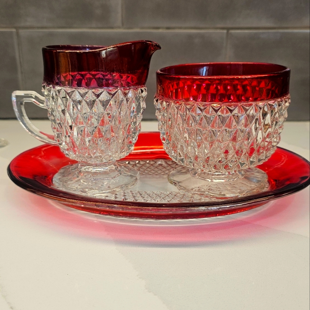 Indiana Glass Co. ruby flashed creamer & open sugar bowl set 1960…